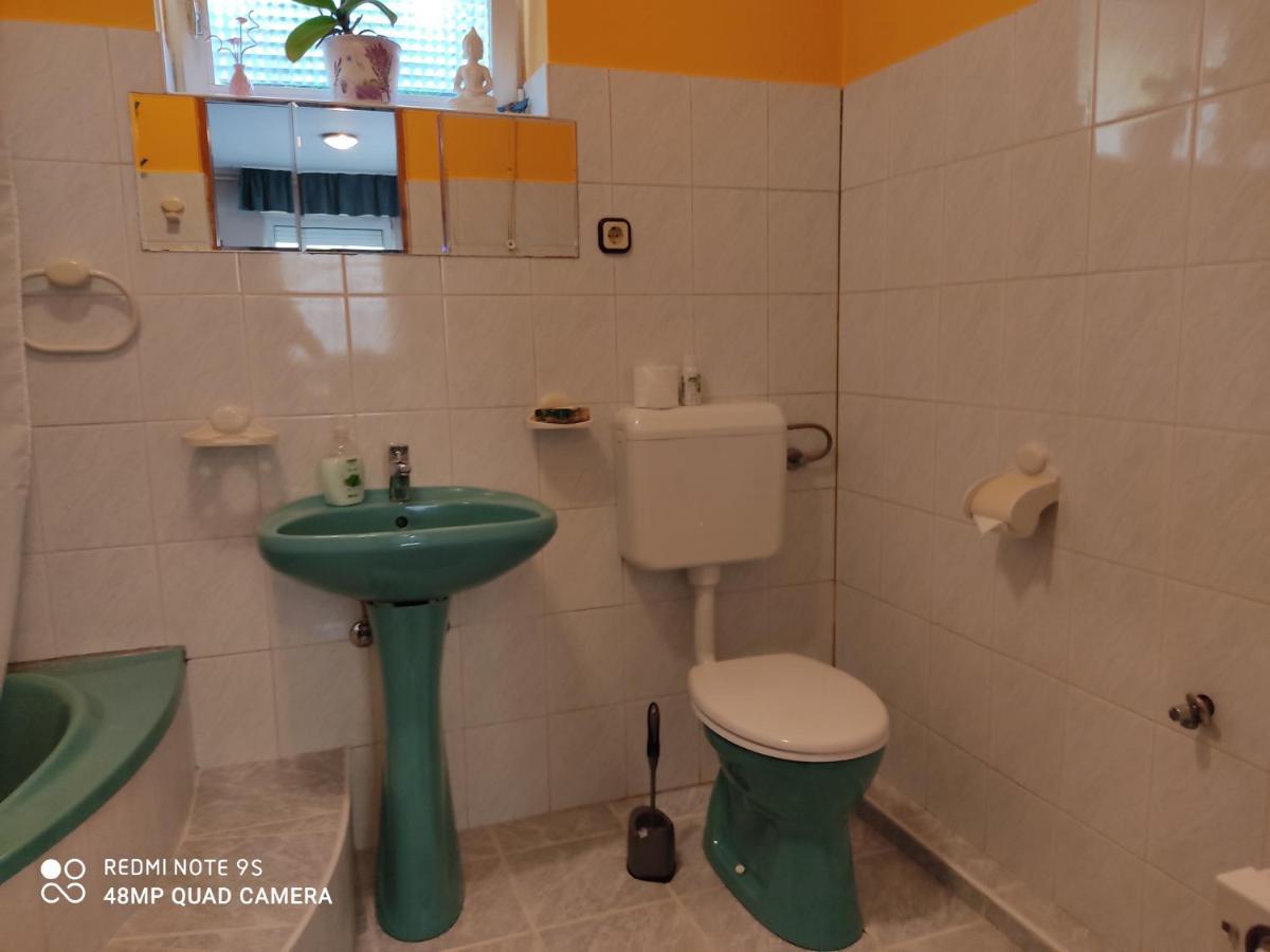 Fox Apartmanok Hévíz Екстериор снимка