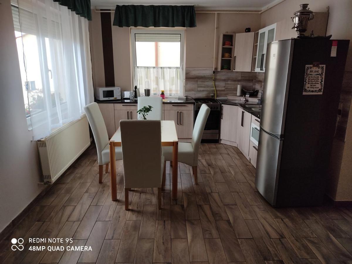 Fox Apartmanok Hévíz Екстериор снимка